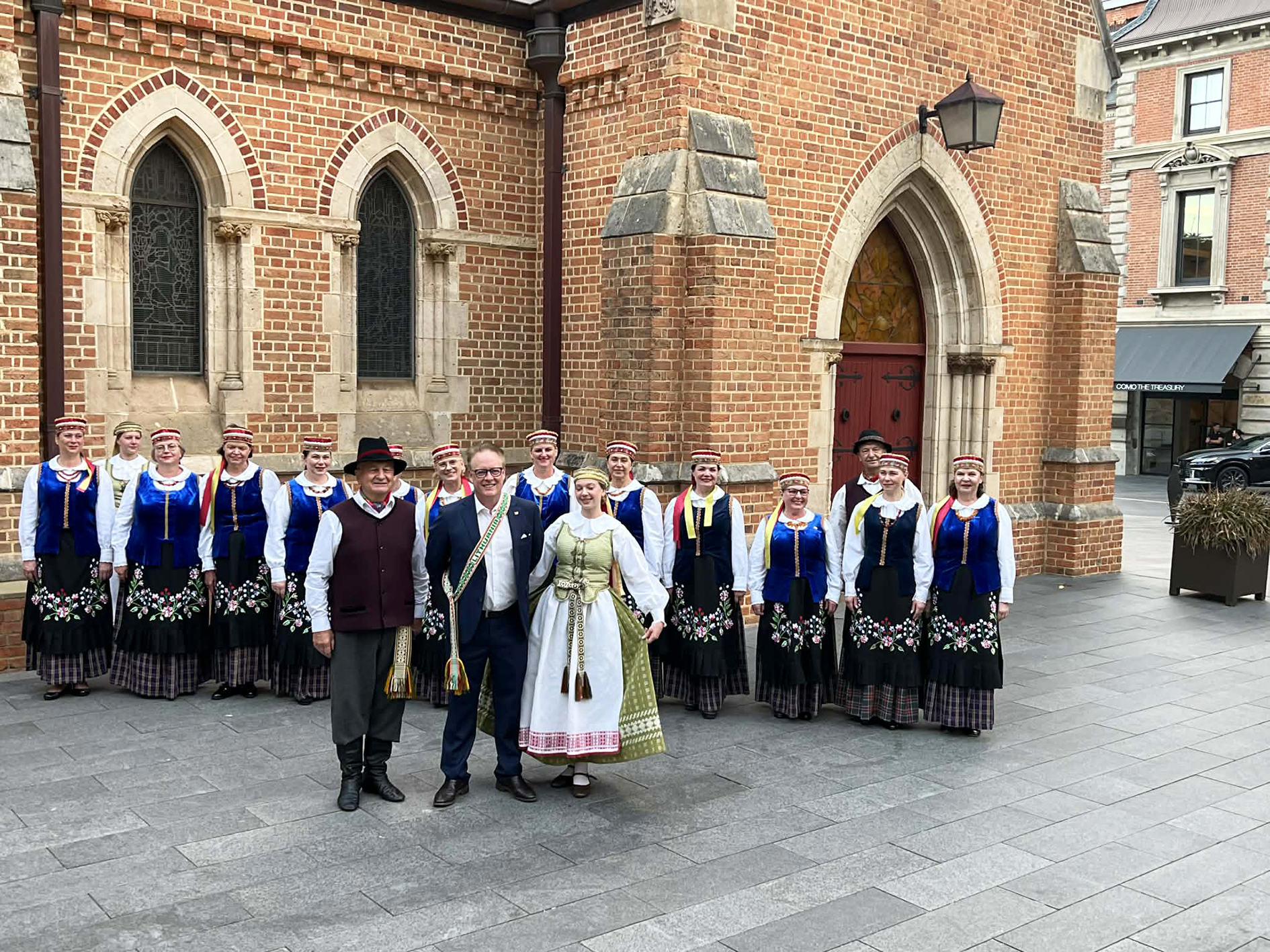 Tautinė Lietuvos juosta Perto merui Bruce Reynolds