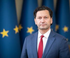R. Šarknickas